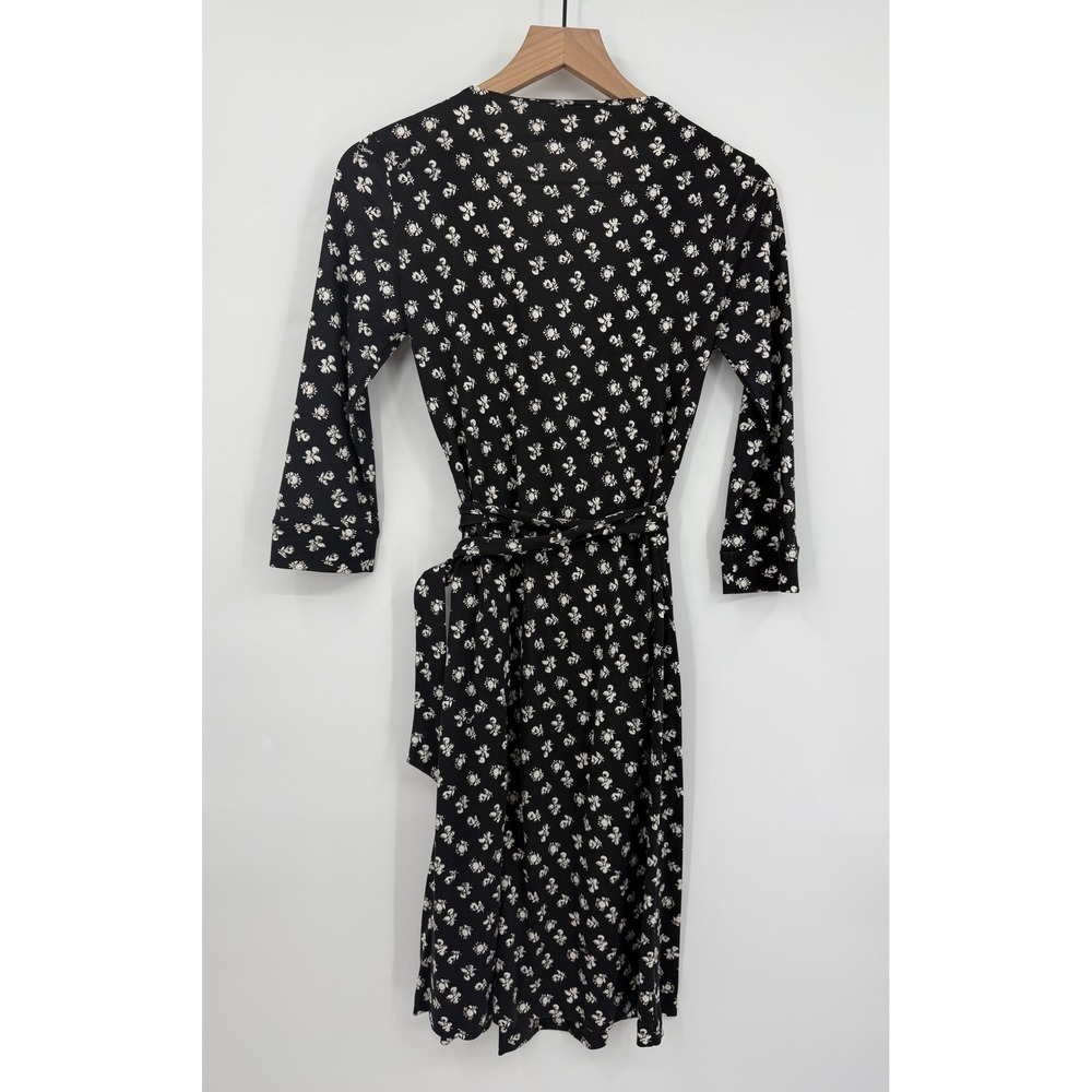 Diane von Furstenberg Wrap Dress Womens 2 Black Floral 100% Silk 3/4 Sleeve - Picture 3 of 9